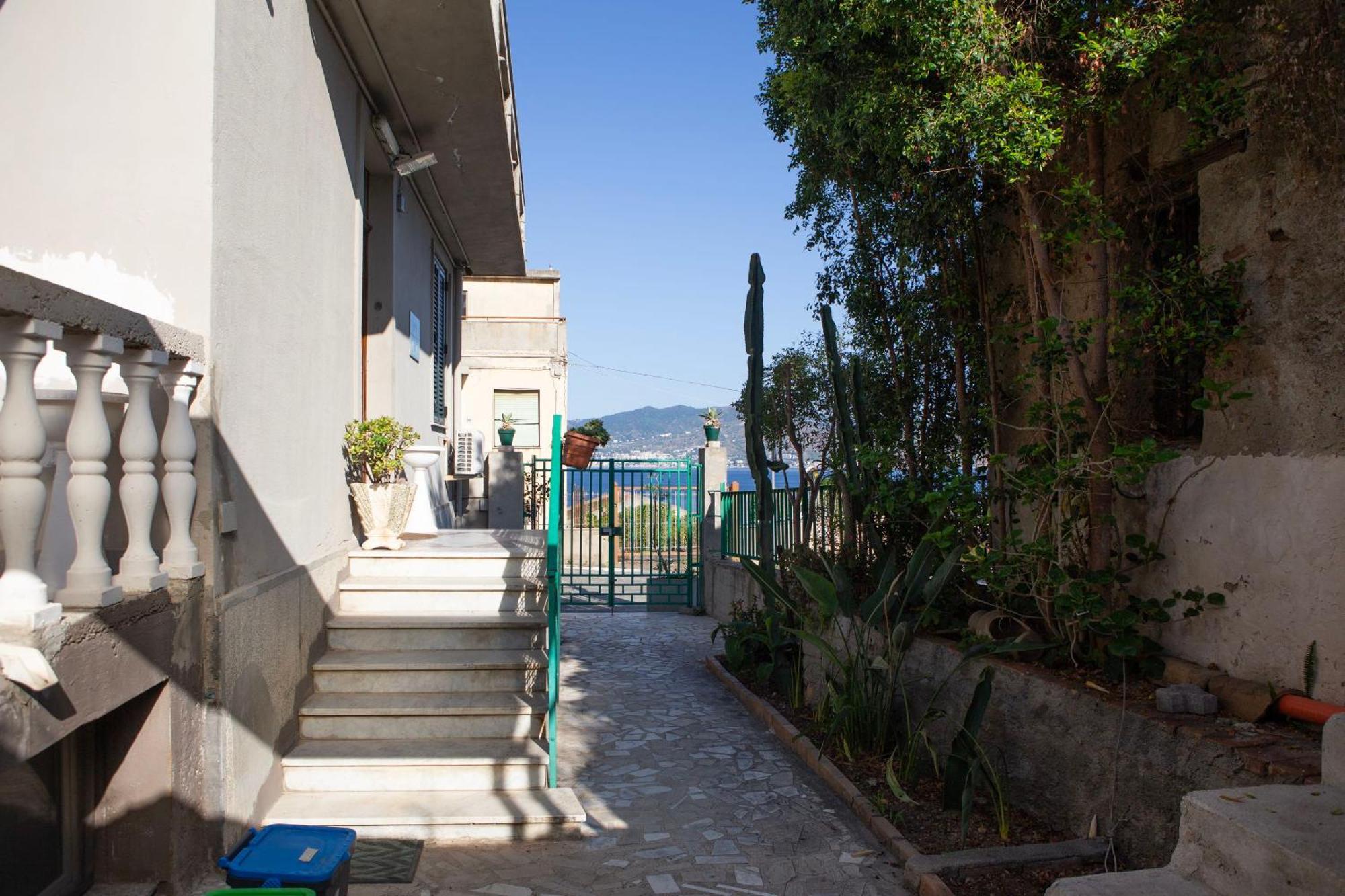 La Casa Di Eolo Bed and Breakfast Villa San Giovanni Exterior foto